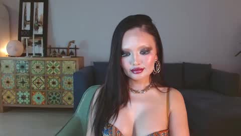 LinaKim online show from 11, 2, 2025