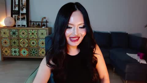 LinaKim online show from 13, 2, 2025