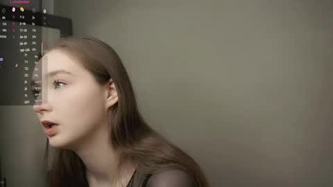 Snapshot of linalure chatting on 1, 12, 2025 Lina online show from 1, 12, 2025