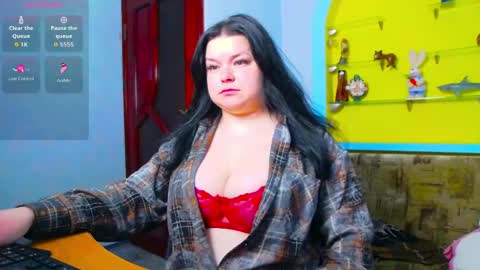 Lina online show from 6, 5, 2026