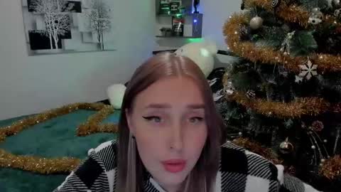 Lina online show from 20, 12, 2024