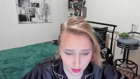 Lina online show from 1, 2, 2025