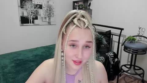 Lina online show from 18, 2, 2025