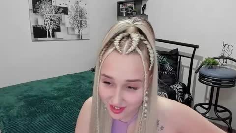 Lina online show from 18, 2, 2025