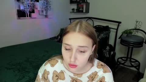 Lina online show from 28, 2, 2025