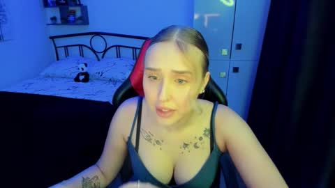 Lina online show from 17, 10, 2025