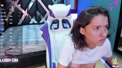 Snapshot of linda4petite chatting on 2, 12, 2024 Linda online show from 2, 12, 2024