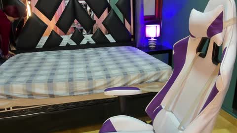 Snapshot of linda4petite chatting on 14, 12, 2024 Linda online show from 14, 12, 2024