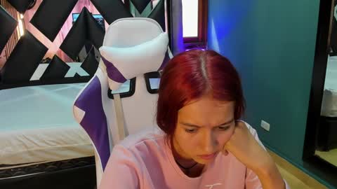 Snapshot of linda4petite chatting on 17, 12, 2024 Linda online show from 17, 12, 2024