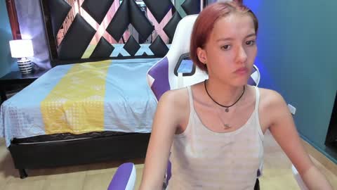 Snapshot of linda4petite chatting on 26, 12, 2024 Linda online show from 26, 12, 2024