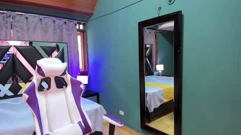 Snapshot of linda4petite chatting on 25, 1, 2025 Linda online show from 25, 1, 2025