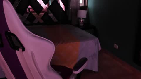 Snapshot of linda4petite chatting on 26, 1, 2025 Linda online show from 26, 1, 2025