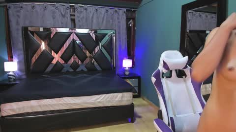 Snapshot of linda4petite chatting on 27, 2, 2025 Linda online show from 27, 2, 2025