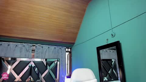 Snapshot of linda4petite chatting on 9, 3, 2025 Linda online show from 9, 3, 2025