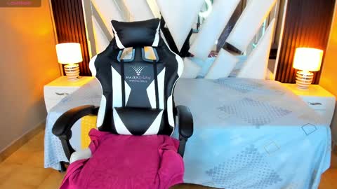  Linda  online show from 23, 9, 2025