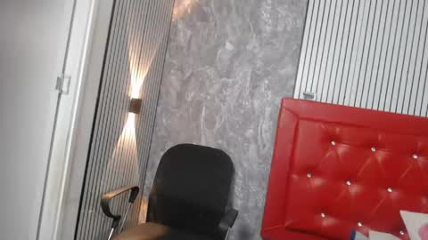 Snapshot of linda__mature chatting on 25, 4, 2026 Linda online show from 25, 4, 2026
