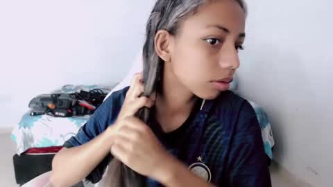 Snapshot of linda_brown_1 chatting on 22, 4, 2026 linda brown online show from 22, 4, 2026