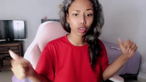 Snapshot of linda_brown_1 chatting on 15, 5, 2026 linda brown online show from 15, 5, 2026