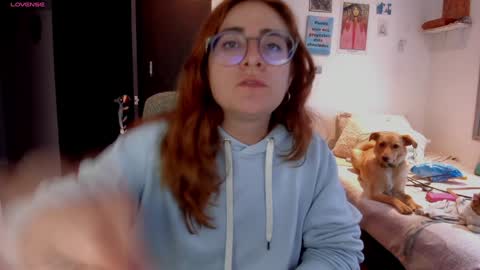 Snapshot of linda_giggle chatting on 19, 12, 2024 Giggles online show from 19, 12, 2024