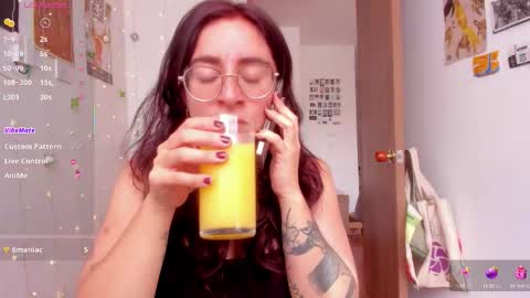 Giggles  online show from 15, 10, 2025