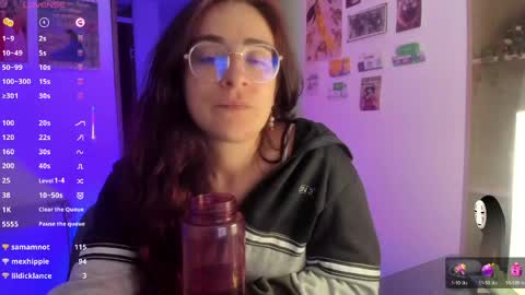 Snapshot of linda_giggle chatting on 29, 5, 2026 Giggles online show from 29, 5, 2026