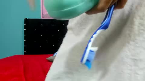 Linda hot09 online show from 20, 2, 2025