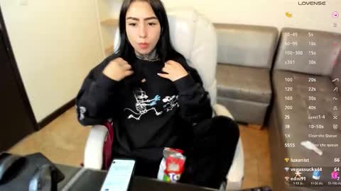 Lindaa maria  online show from 11, 10, 2025