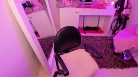 Snapshot of linda_milleer_ chatting on 2, 11, 2025 Lindaa maria online show from 2, 11, 2025