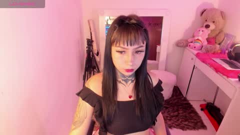 Snapshot of linda_milleer_ chatting on 9, 11, 2025 Lindaa maria online show from 9, 11, 2025