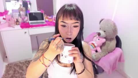 Snapshot of linda_milleer_ chatting on 19, 11, 2025 Lindaa maria online show from 19, 11, 2025