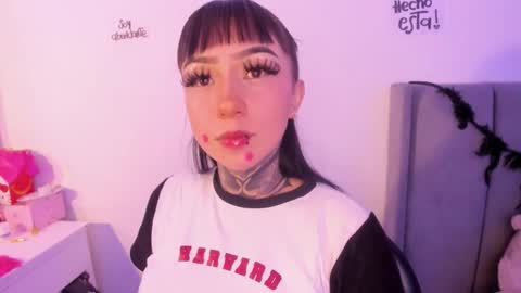 Snapshot of linda_milleer_ chatting on 30, 11, 2025 Lindaa maria online show from 30, 11, 2025