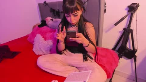 Snapshot of linda_milleer_ chatting on 16, 12, 2025 Lindaa maria online show from 16, 12, 2025