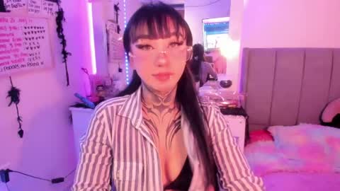 Lindaa maria  online show from 21, 4, 2026
