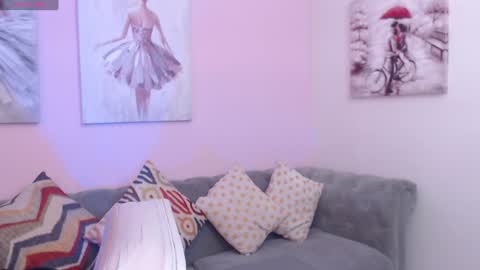 Maria Paula online show from 23, 12, 2024