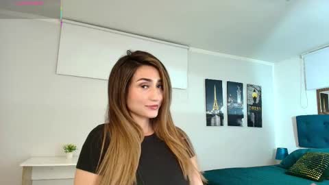 Maria Paula online show from 8, 6, 2026