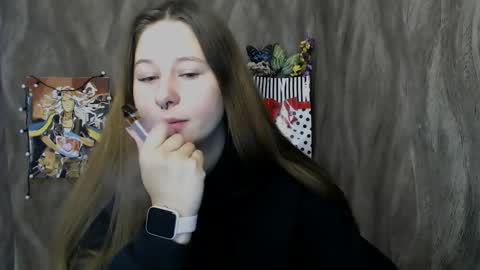 Snapshot of linda_s_ chatting on 4, 10, 2025 Linda online show from 4, 10, 2025