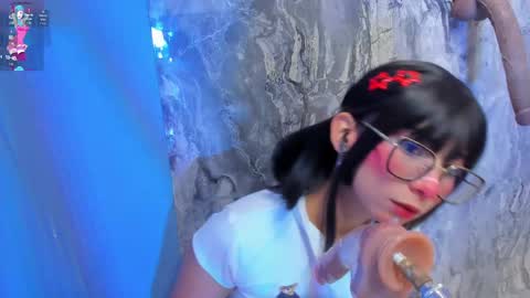 Snapshot of linda_sofi__ chatting on 29, 10, 2025 linda_sofi__ online show from 29, 10, 2025