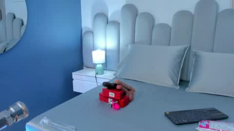 linda_sofi__ online show from 9, 5, 2026