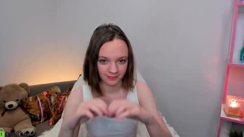 My real name is Olivia online show from 17, 12, 2025