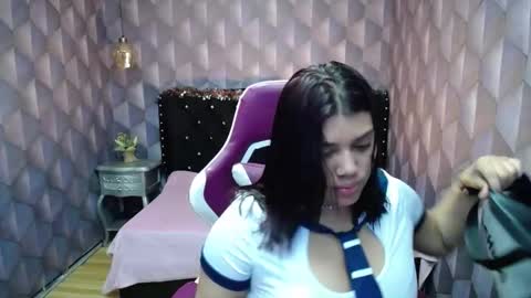 Snapshot of lindabreexlove chatting on 17, 12, 2024    online show from 17, 12, 2024