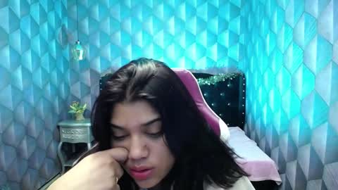 Snapshot of lindabreexlove chatting on 20, 12, 2024    online show from 20, 12, 2024