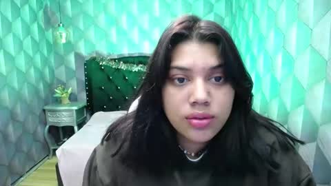 Snapshot of lindabreexlove chatting on 23, 12, 2024    online show from 23, 12, 2024