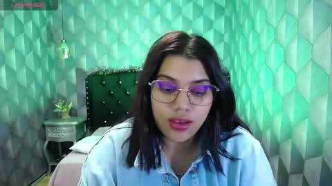 Snapshot of lindabreexlove chatting on 24, 12, 2024    online show from 24, 12, 2024