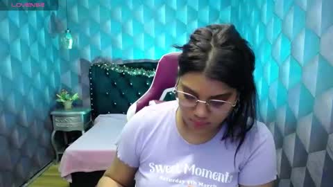 Snapshot of lindabreexlove chatting on 29, 12, 2024    online show from 29, 12, 2024