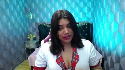 Snapshot of lindabreexlove chatting on 31, 12, 2024    online show from 31, 12, 2024