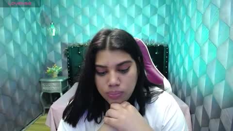 Snapshot of lindabreexlove chatting on 4, 1, 2025    online show from 4, 1, 2025