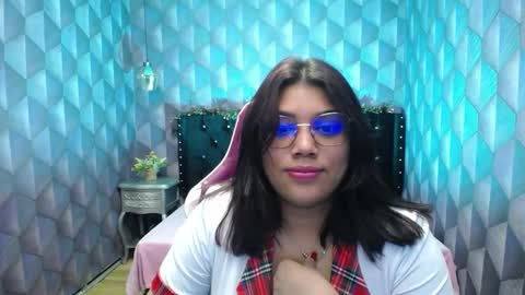 Snapshot of lindabreexlove chatting on 7, 1, 2025    online show from 7, 1, 2025