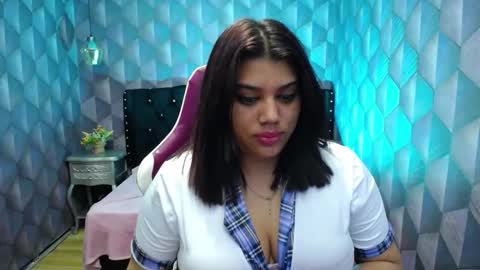 Snapshot of lindabreexlove chatting on 8, 1, 2025    online show from 8, 1, 2025
