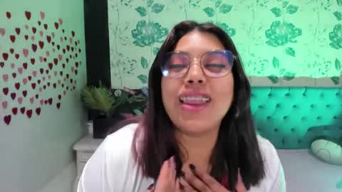 Snapshot of lindabreexlove chatting on 16, 1, 2025    online show from 16, 1, 2025