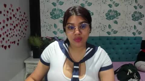 Snapshot of lindabreexlove chatting on 17, 1, 2025    online show from 17, 1, 2025